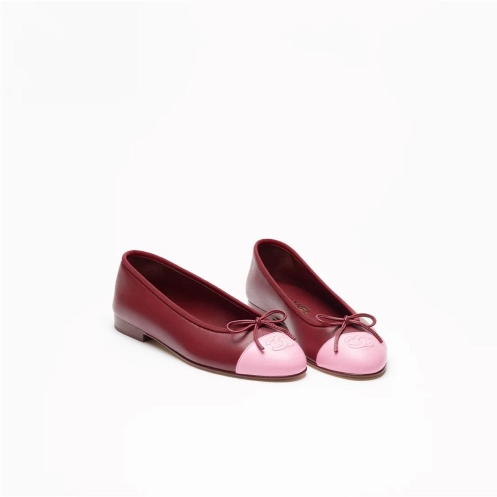 Chanel two tone leather ballet flats in burgundy and pink